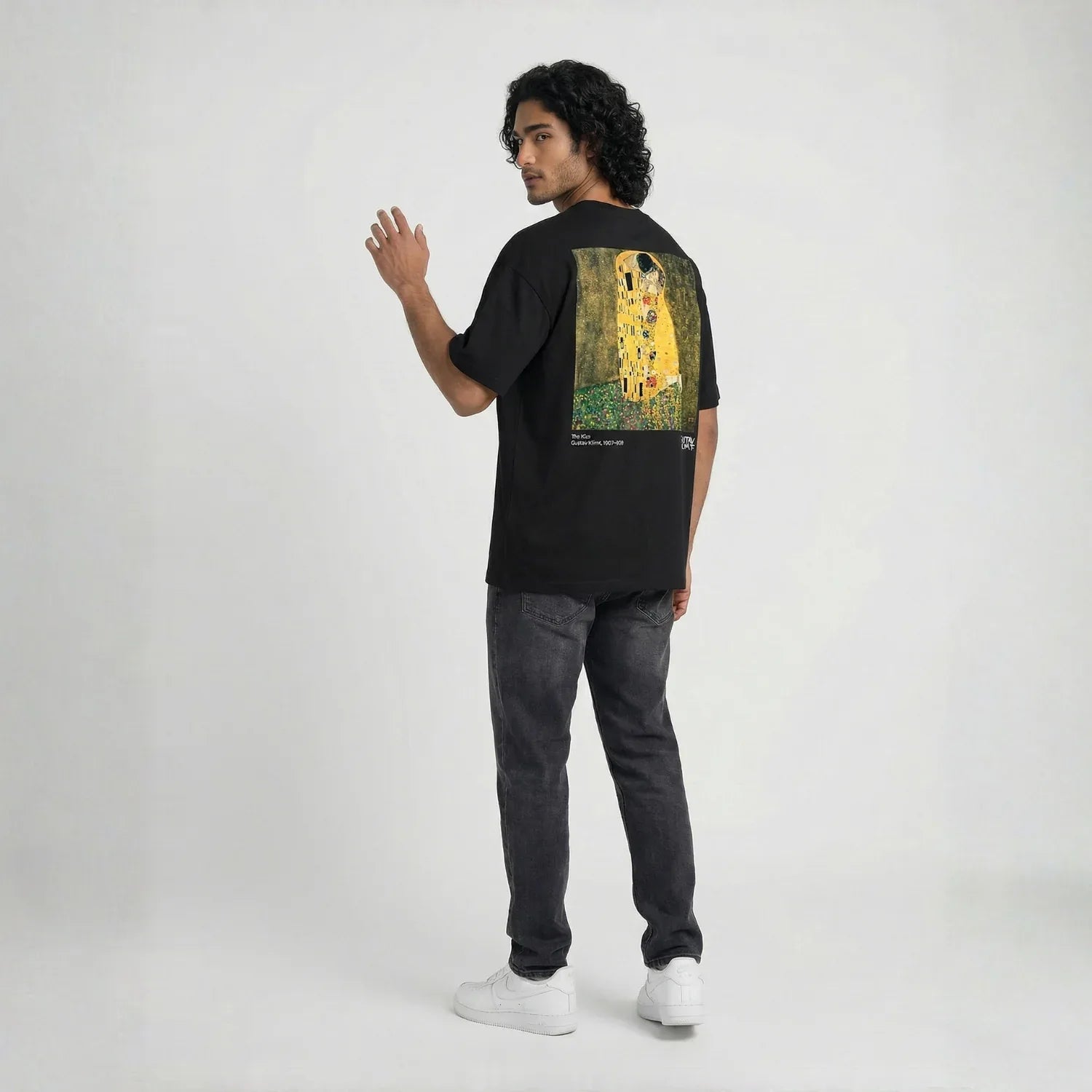 The Kiss on Drop Shoulder T-shirts